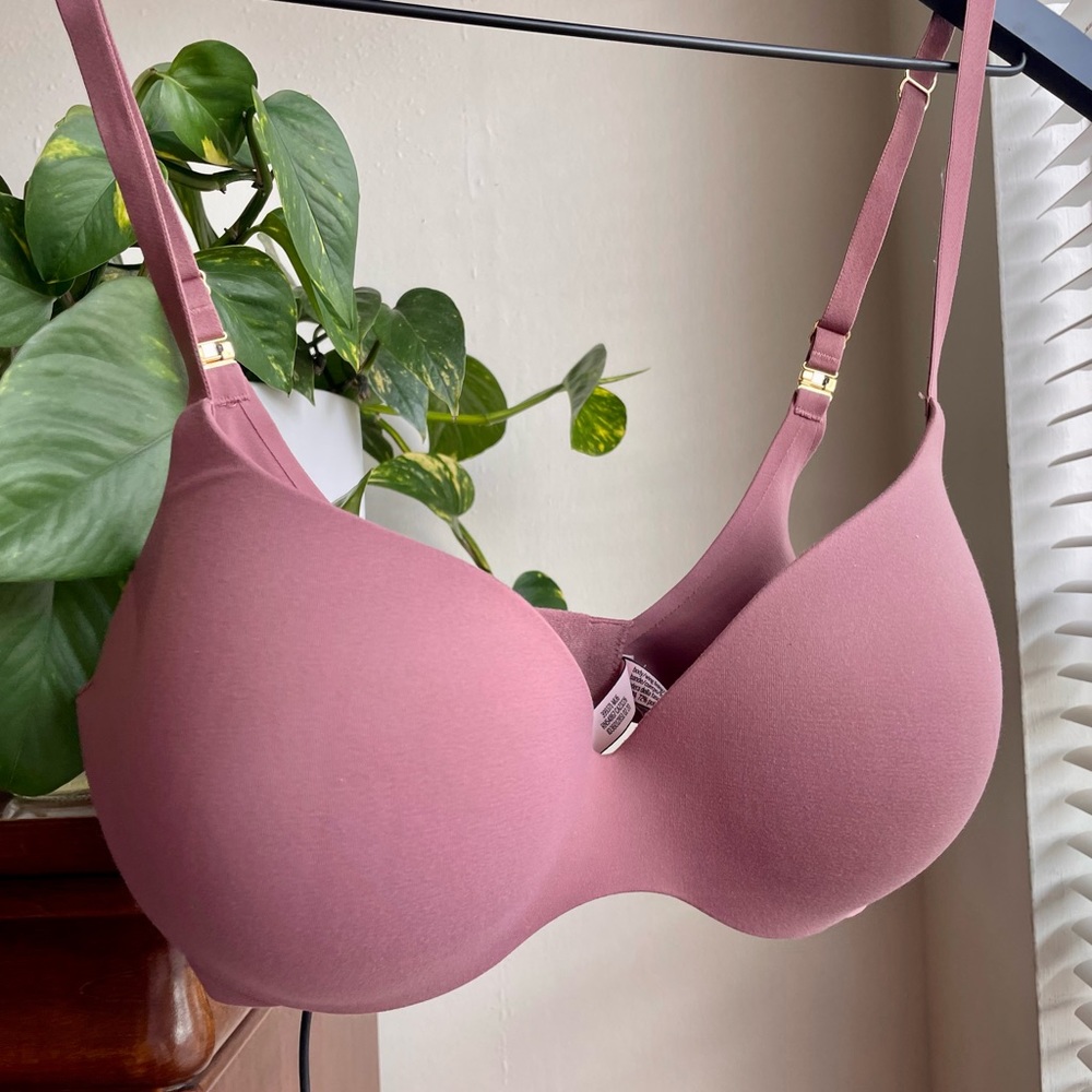 INCREDIBLE BY VICTORIA’S SECRET
Light Push-Up Perfect Shape Bra, 32ddd